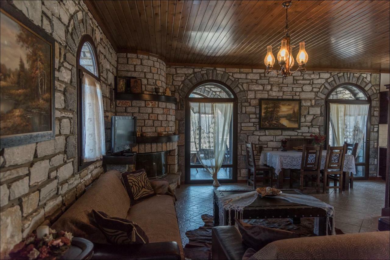 米斯特拉斯Stone Mansion Anavryti, Αμα 20569别墅 外观 照片