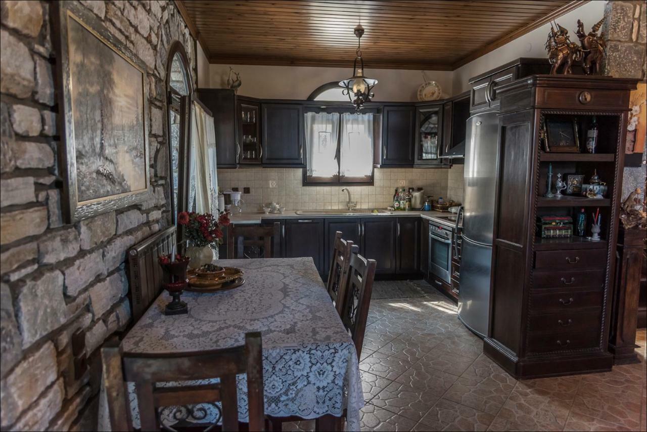 米斯特拉斯Stone Mansion Anavryti, Αμα 20569别墅 外观 照片