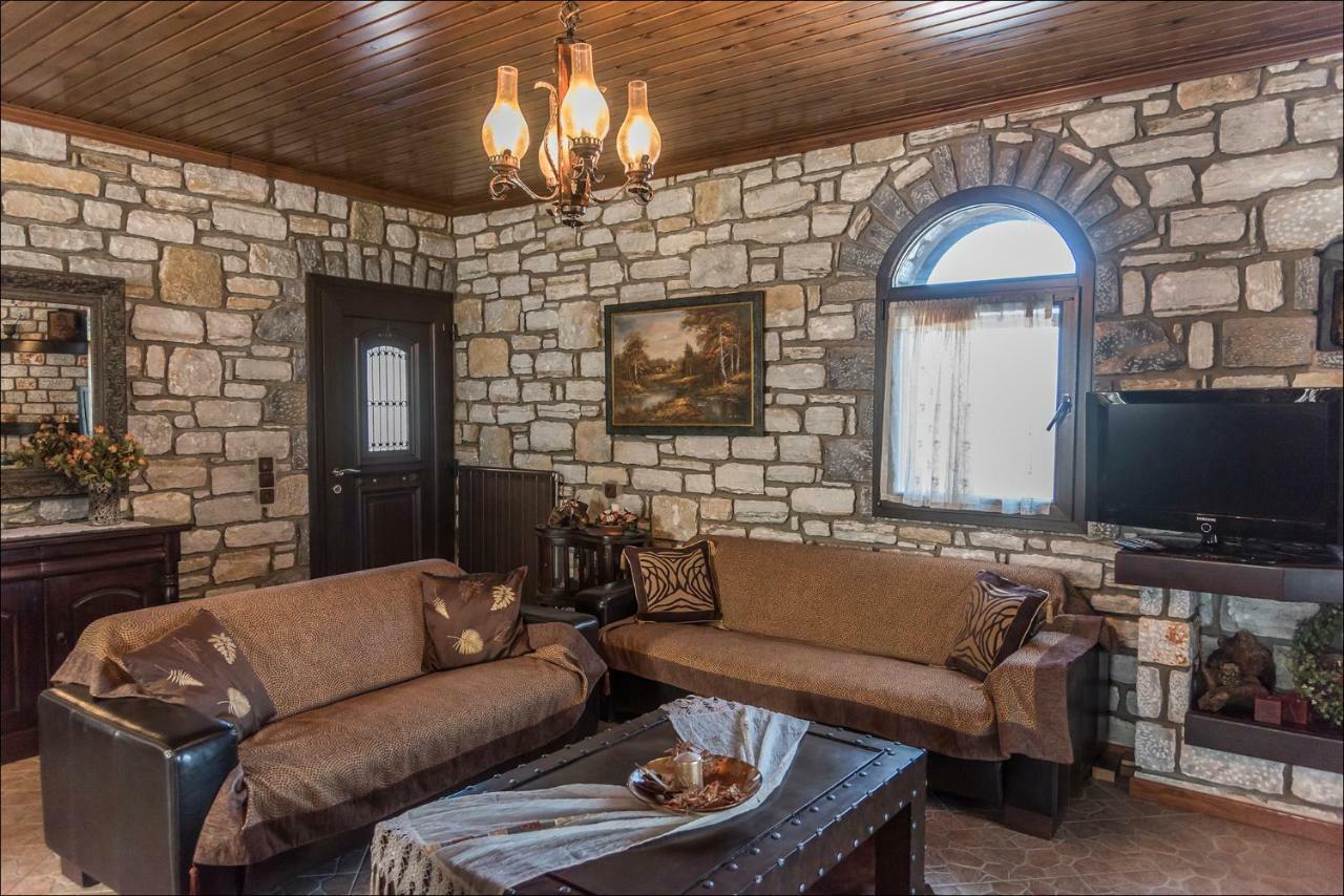 米斯特拉斯Stone Mansion Anavryti, Αμα 20569别墅 外观 照片