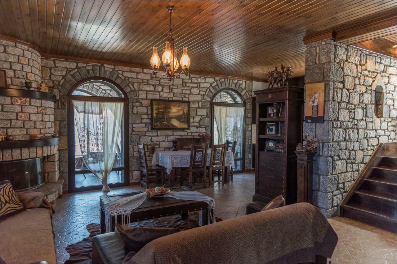 米斯特拉斯Stone Mansion Anavryti, Αμα 20569别墅 外观 照片